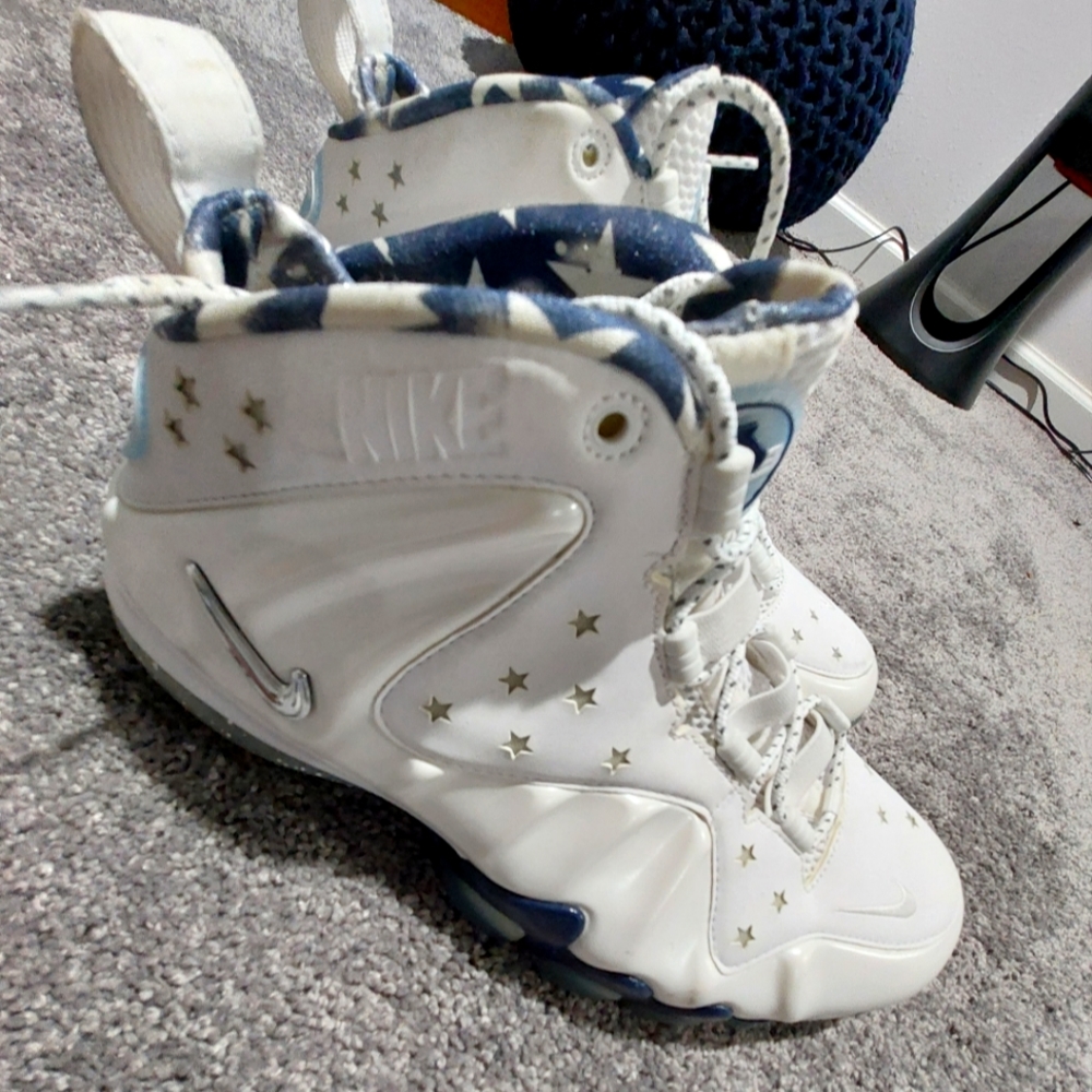 RARE Nike Charles Barkley Star Basketball Shoe